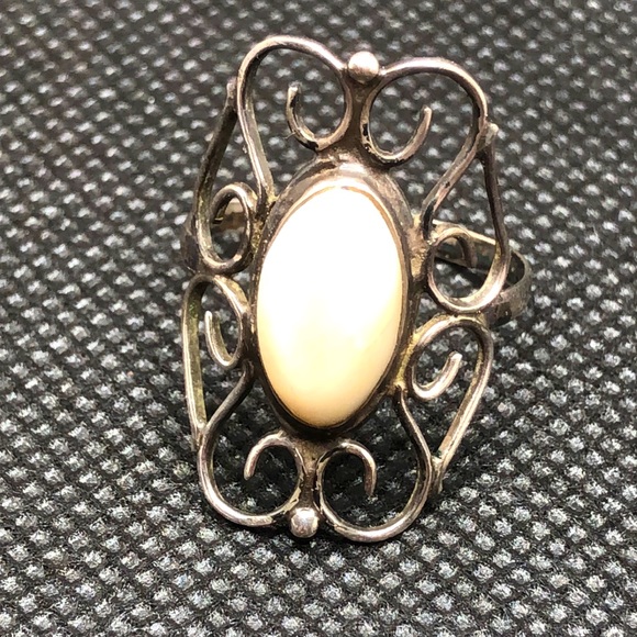Large silver ring with cream stone- size 9